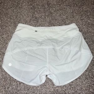 Lululemon Speed Up mid-rise lined short 4” size 4
